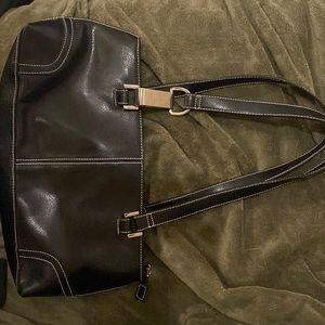 New purse. Never used. Brand unknown.